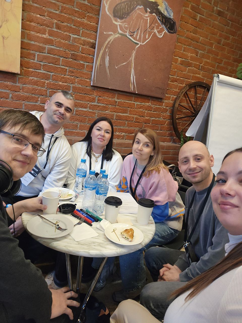 ⚡️ Прямо сейчас на «План А: продажи»
Я с командой в самом разгаре баттла по управлению продажами | Сетка — социальная сеть от hh.ru