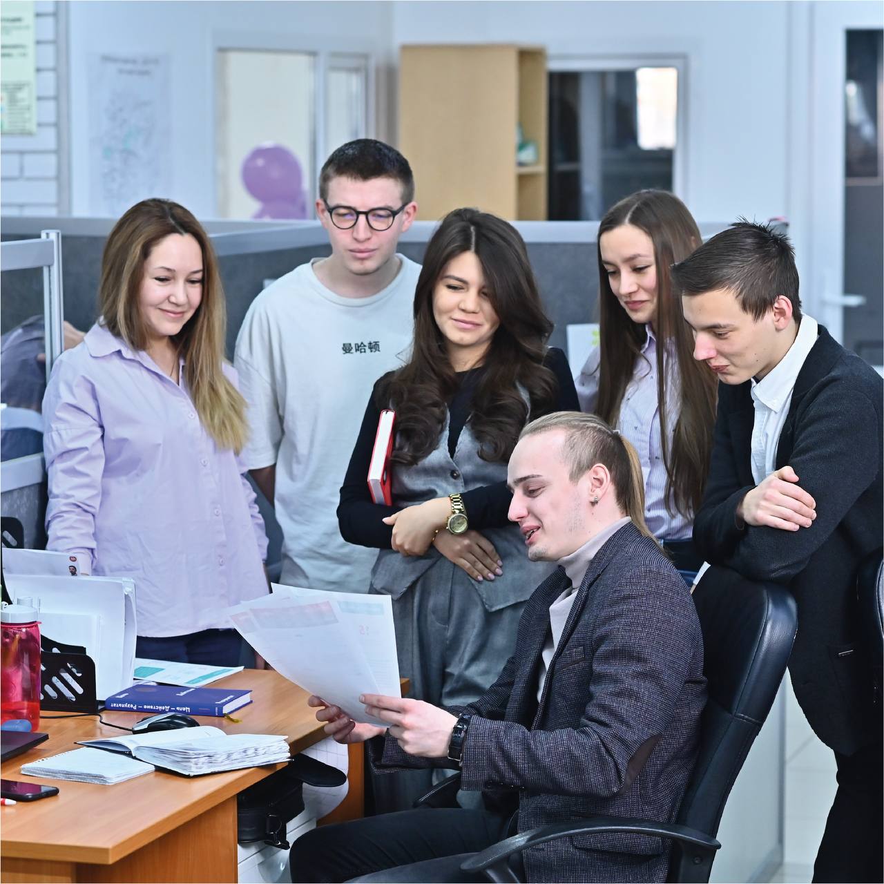 Прокачай свои скиллы 🌟
В современном мире постоянное развитие и улучшение навыков — это ключ к успеху! Мы в Сенсум уверены, что каждый может стать мастером в своей области!


Определи свои цели 🎯 
 На... | Сетка — социальная сеть от hh.ru