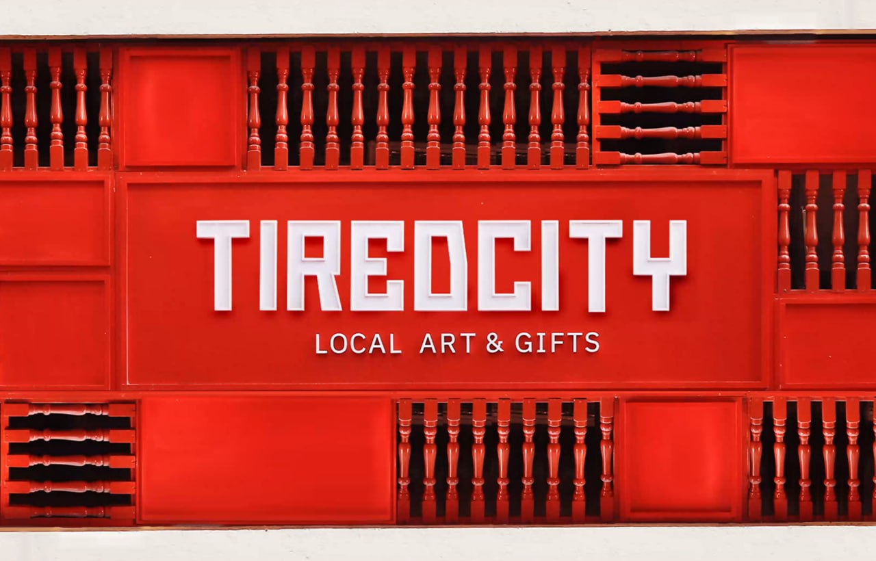Новая айдентика TiredCity: искусство, меняющее восприятие Вьетнама
Hands Collective разработали визуальный стиль, сочетающий традиции и современность, чтобы рассказать миру о Вьетнаме по-новому | Сетка — социальная сеть от hh.ru
