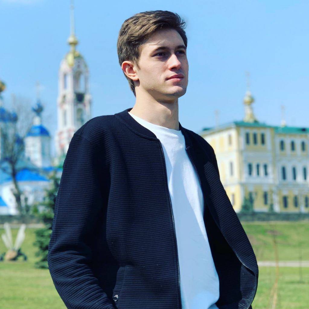 Павел Капанин