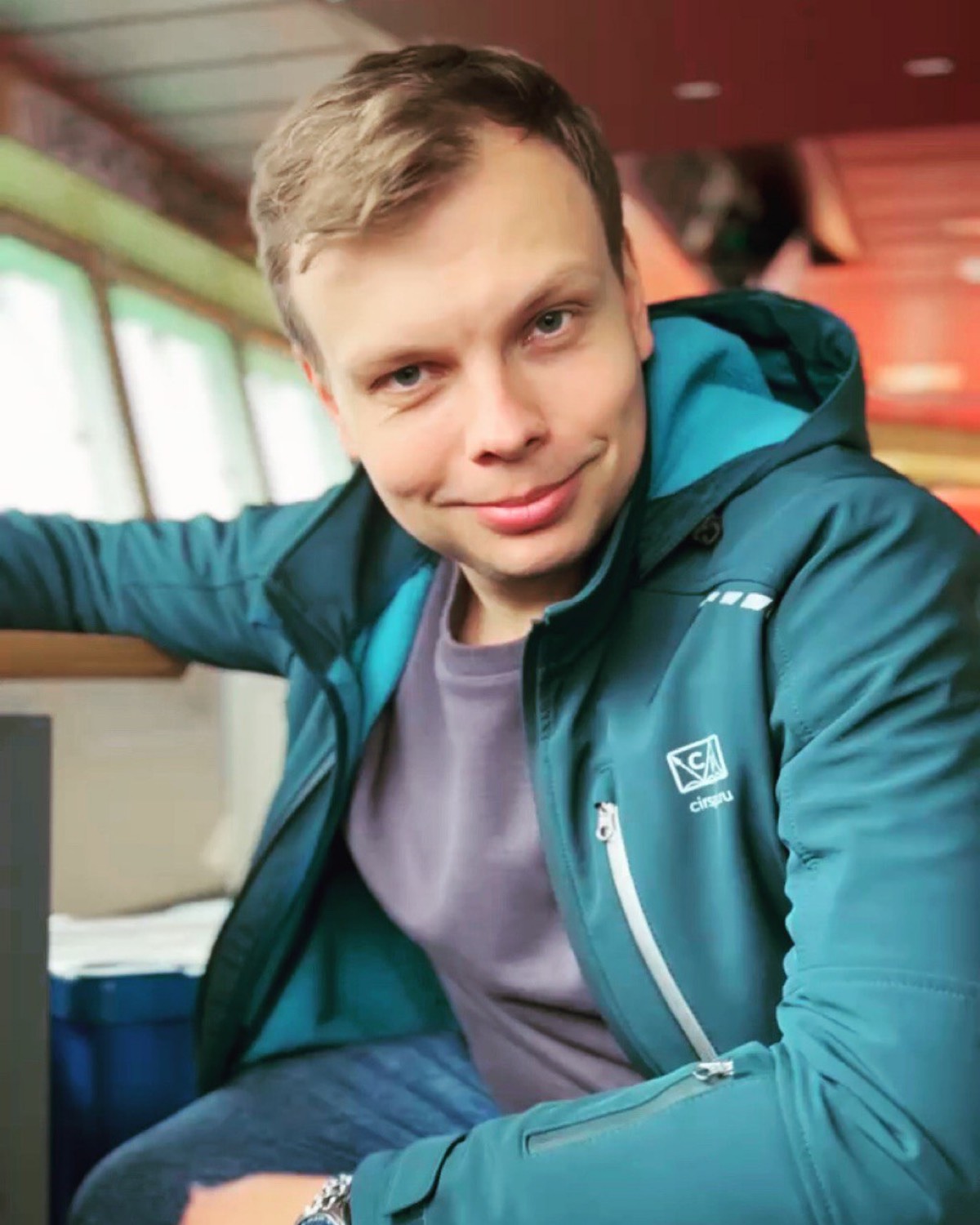 Maksim Zakharov | Сетка — социальная сеть от hh.ru