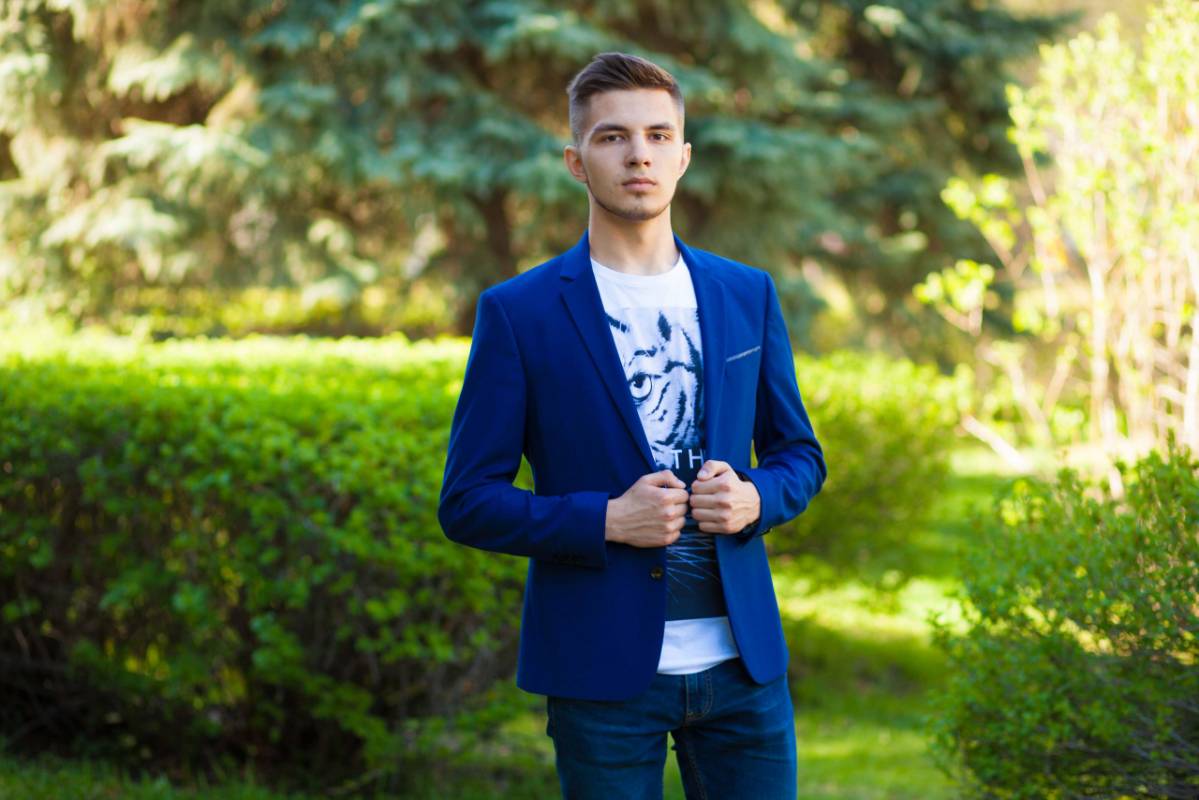 Влад Яковлев