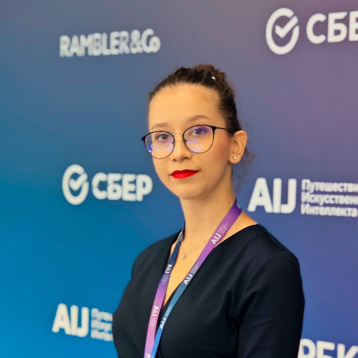 Елизавета Бомбина | Сетка — социальная сеть от hh.ru