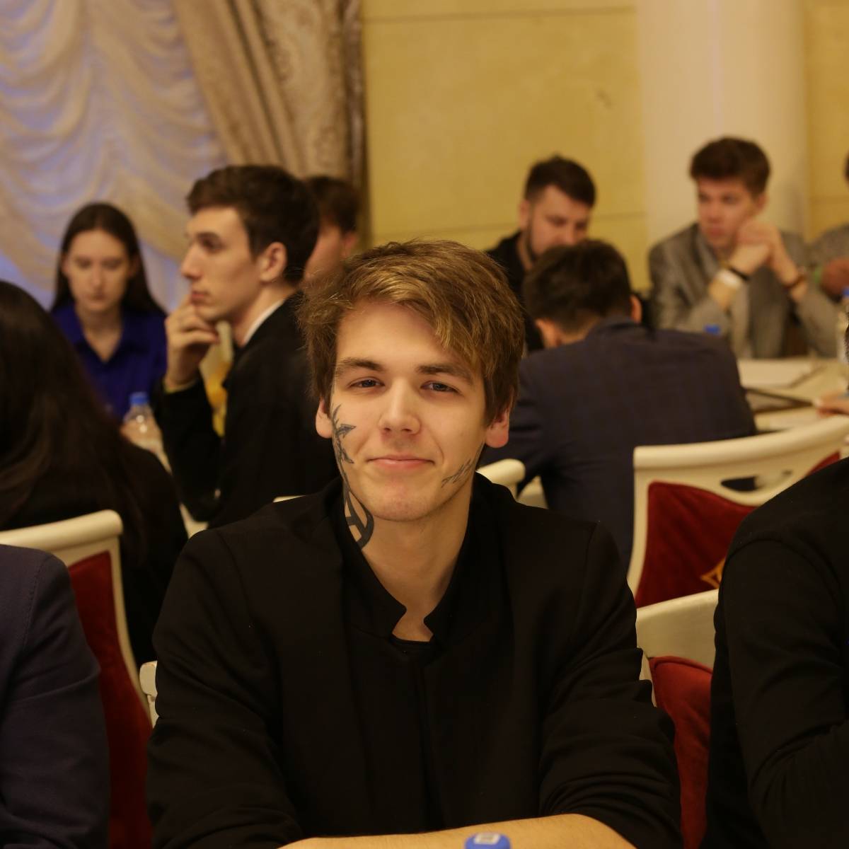 Влад Арзыбов | Сетка — социальная сеть от hh.ru