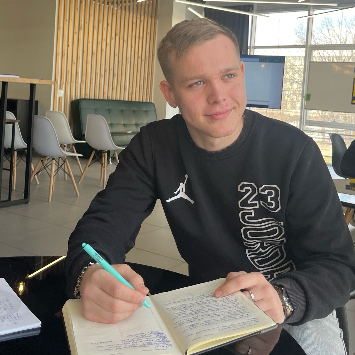 Максим Логинов