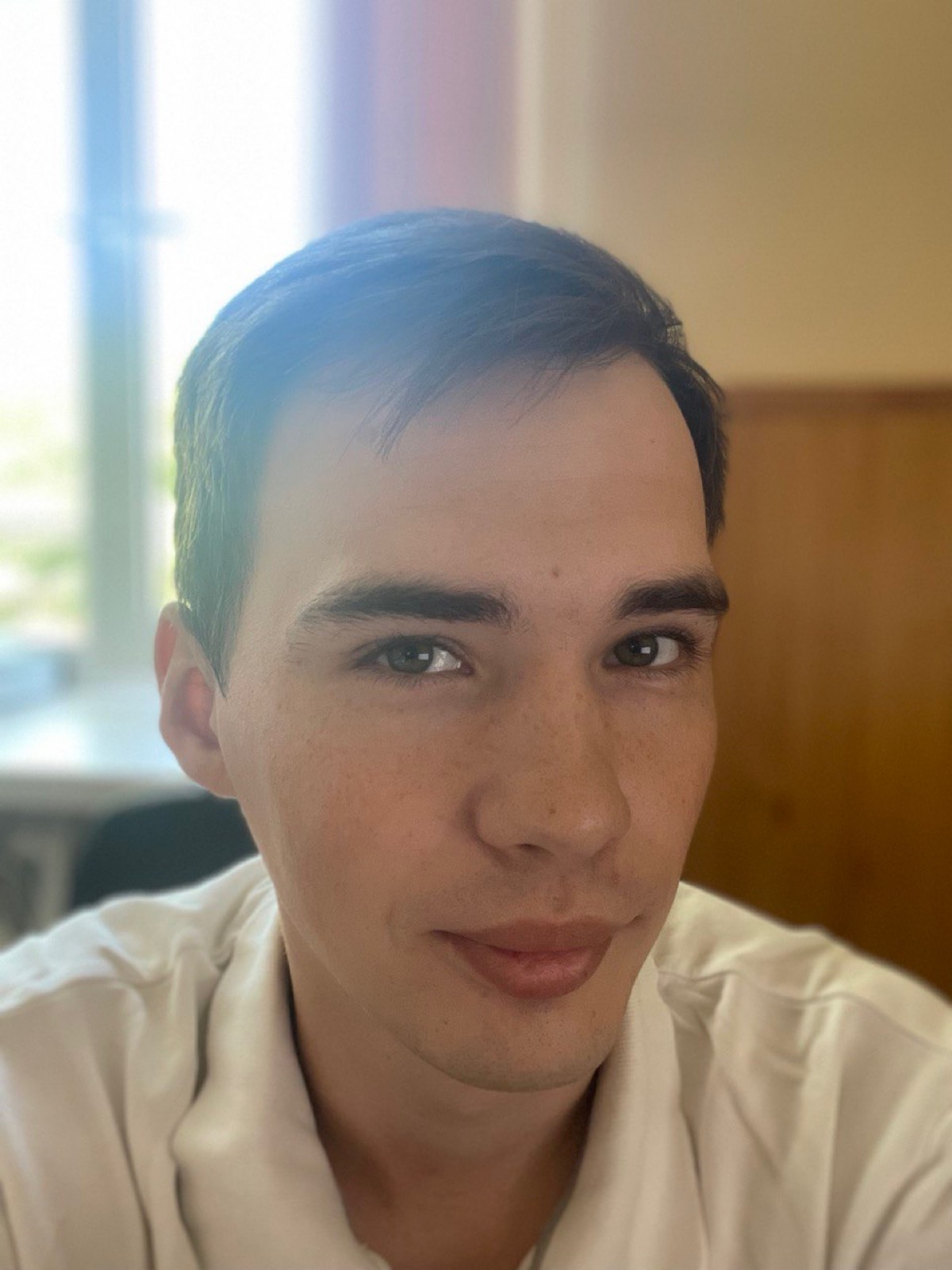 Владимир Максимов