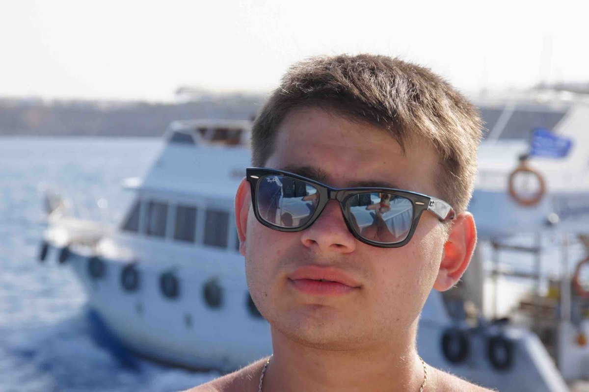 Денис Блеканов
