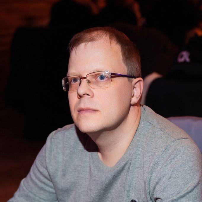 Павел Степанов