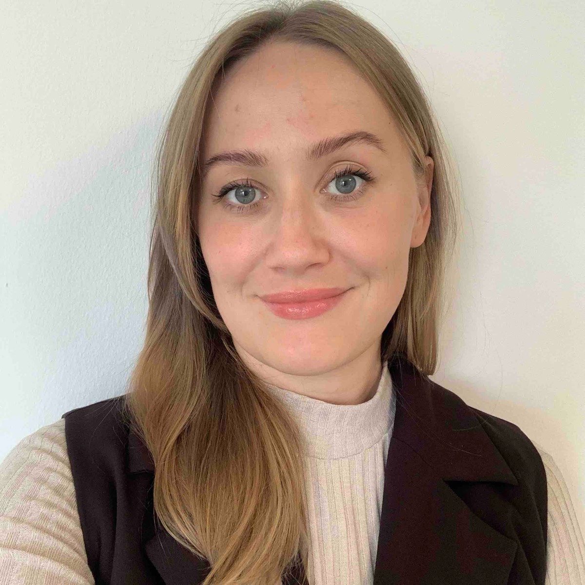 Ирина Захарова