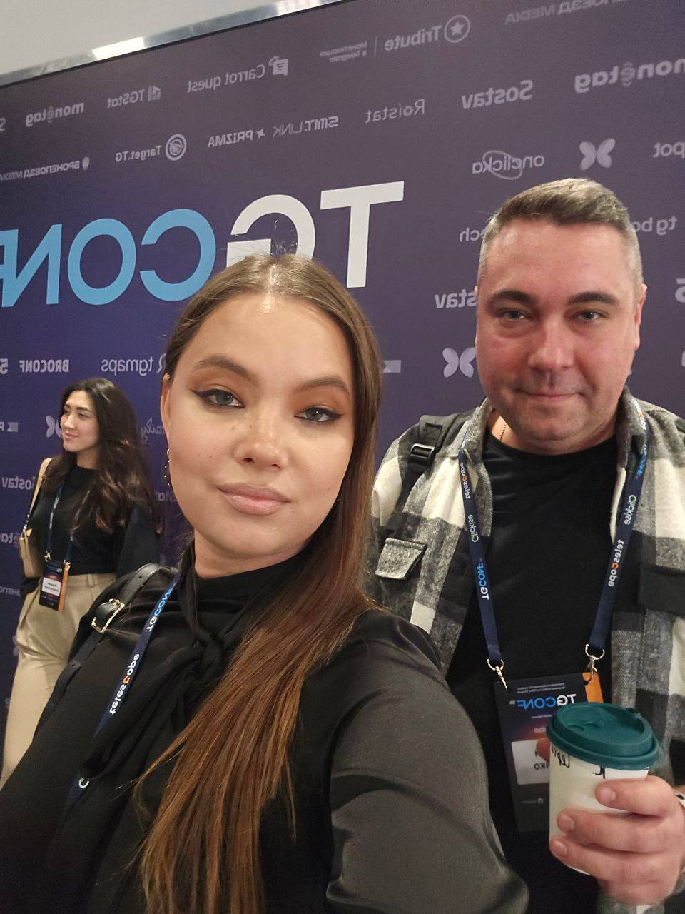 Мы в гуще событий на TGCON👉Прямо сейчас СЕО всея SMMagic • Мария Чекашкина @MariyaChekashkina и операционный директор • Сергей Куценко @kycenko погружаются в мир трендов и инсайтов на TGCON — ключевом... | Сетка — социальная сеть от hh.ru