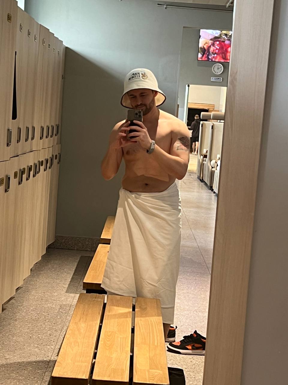 Мастермаинд подошел к концу
Раз в квартал мы с друзьями-предпринимателями встречаемся в разных городах и странах - отчитываемся по прошлой декларации и задачам, которые перед каждым из нас были постав... | Сетка — социальная сеть от hh.ru