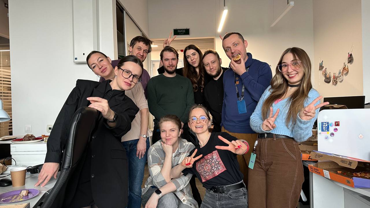 Придумала новую рубрику на канале, #деньвкартинках
Покажу вам свой вторник,
18 марта,
Так совпало, у меня в этот день был дэнь рождения🥰 😄
И это был классный день:
🚇я приехала в офис,
🇬🇧сходила на инг... | Сетка — социальная сеть от hh.ru