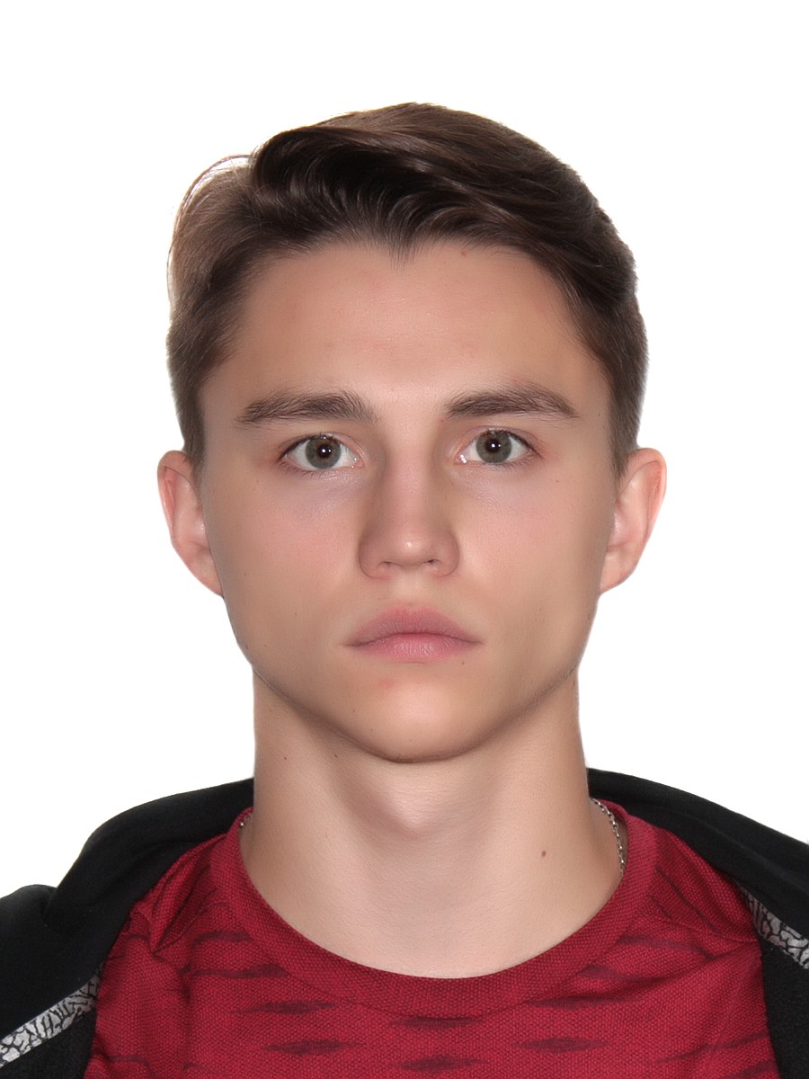 Денис Комраков