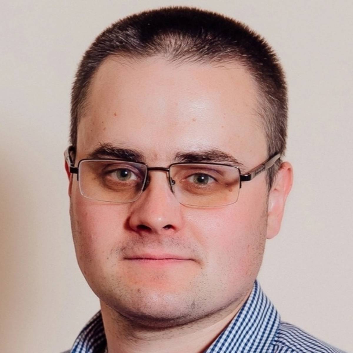 Алекей Ромадин | Сетка — социальная сеть от hh.ru