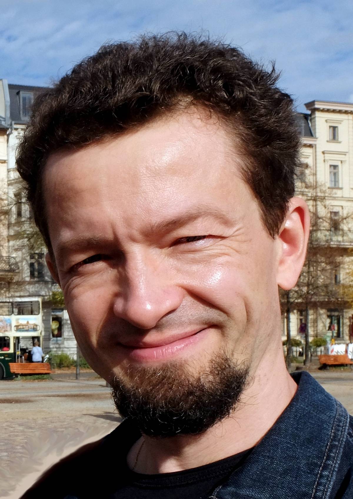 Илья Шабуров