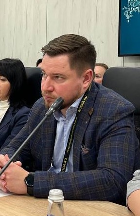 Сергей Рунов | Сетка — социальная сеть от hh.ru