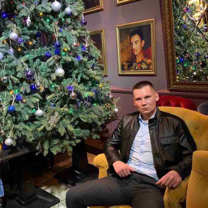 Виталий Кустов