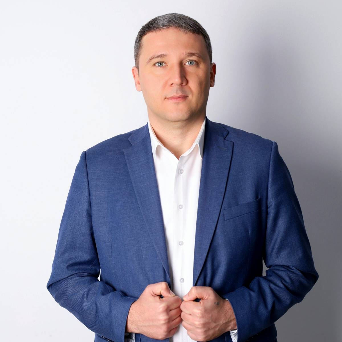 Анатолий Южаков | Сетка — социальная сеть от hh.ru