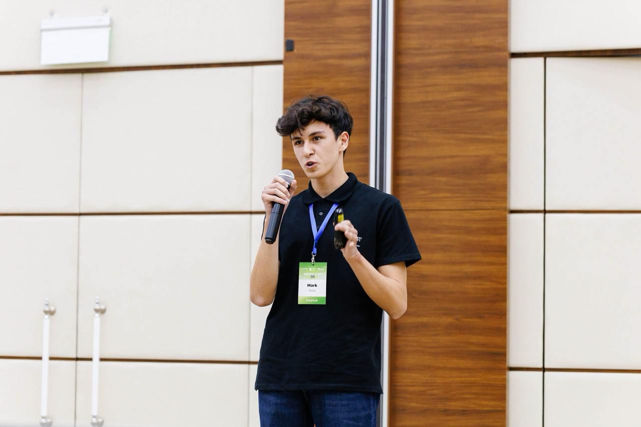 17-летний стартапер из Алматы, Марк Ингер, привлёк $100 000 на свой стартап Pleep, который позволяет предпринимателям создать полноценного ИИ-ассистента за 15 минут — без каких-либо знаний об ИИ | Сетка — социальная сеть от hh.ru