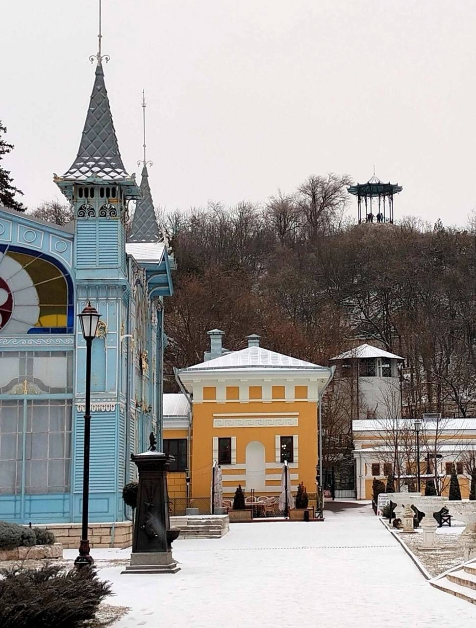 Лермонтовская галерея в Пятигорске
📸Светлана Полоскина | Сетка — социальная сеть от hh.ru