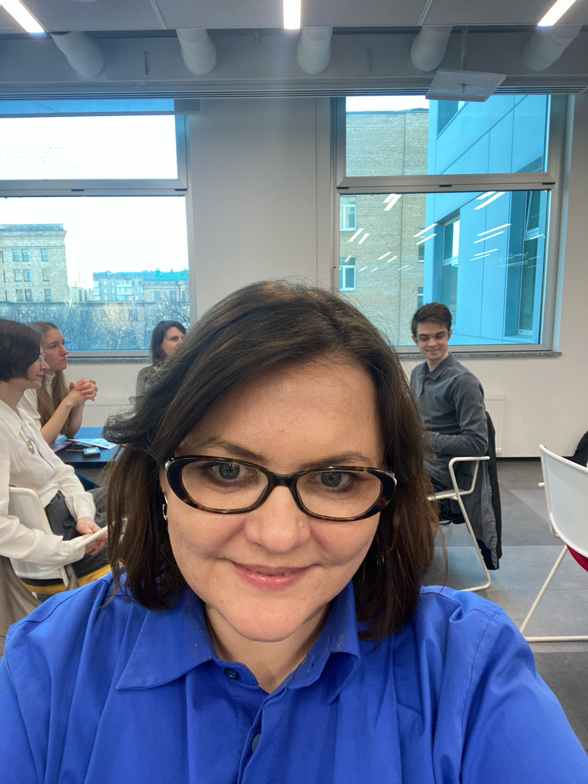 Центральный Университет создает сообщество преподавателей вузов и сегодня пригласили нас поиграть в квиз. Мне, давнему фанату «Что? Где? Когда?», так понравилось, что теперь очень хочется играть чаще | Сетка — социальная сеть от hh.ru