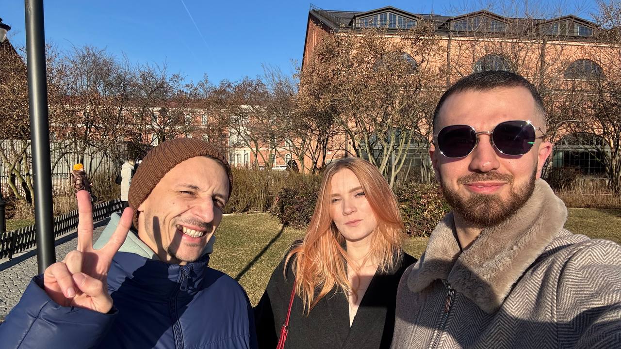 Лёгкие, семейные выходные в Питере
Благо ещё солнце светило — поднабрался витамином D и возвращаюсь в Москву.
Впервые попробовал флоатинг | Сетка — социальная сеть от hh.ru