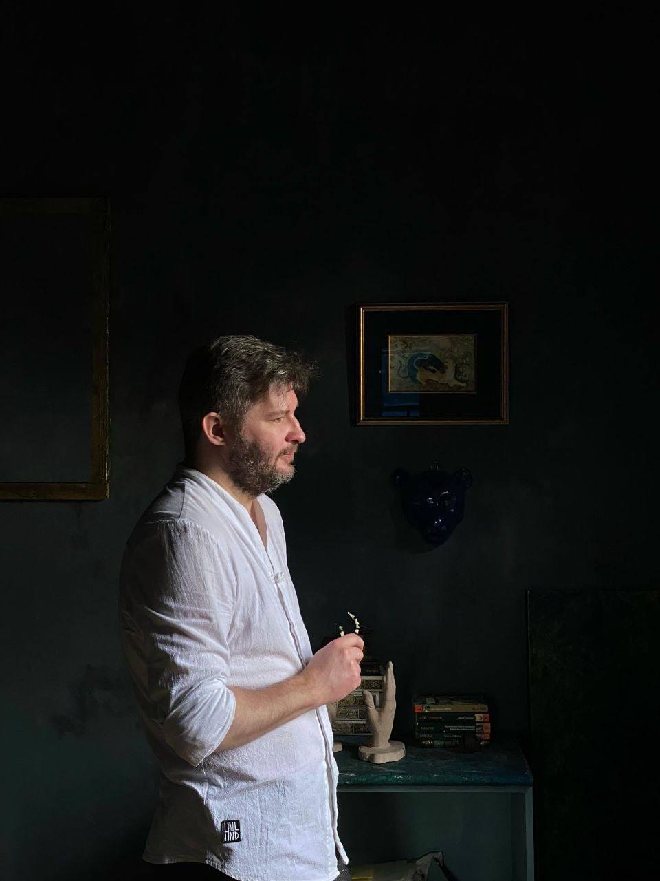 Мне, как вы, полагаю, заметили, претят мои соцсети (оттого, наверное, я так хорошо работаю с чужими), но раз уж я теперь публичное (прости, Г-споди) лицо, наш всея журнальный SMM требует от меня пости... | Сетка — социальная сеть от hh.ru