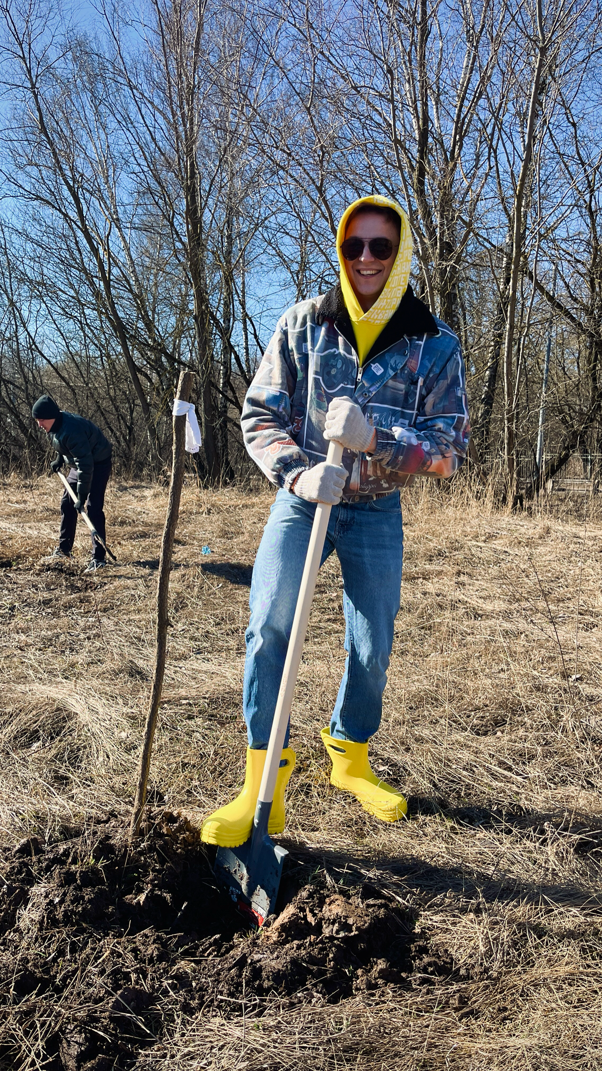Высаживаем дубы: сила команды и природы 🌳🏦 | Сетка — социальная сеть от hh.ru
