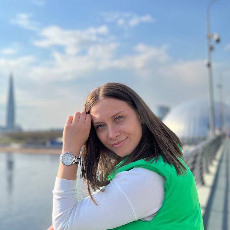 Карина Кострюкова | Сетка — социальная сеть от hh.ru