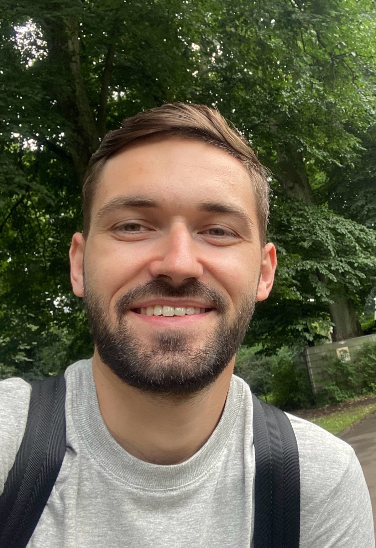 Александр Апаненко