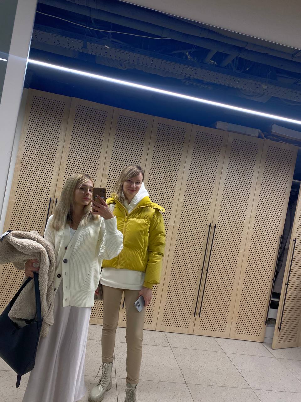 #закулисье , давно хотела ввести рубрику что-то типа отчетов с ивентов разных организаторов, которых я публикую,
ну-с, попробуем сделать ее регулярной😂🤝🏻
Вчера была у ребят из MarCom, не первый раз уж... | Сетка — социальная сеть от hh.ru