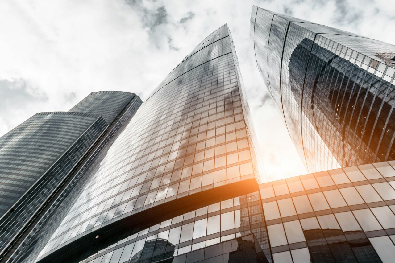 Новые HR-Tech решения в 2025 году
А давайте я расскажу Вам о новых решениях для цифровизации HR? Заканчивается первый квартал, и уже есть чем поделиться:
1️⃣ SimpleOne HRMS - Новая HRM-система от ITG,... | Сетка — социальная сеть от hh.ru