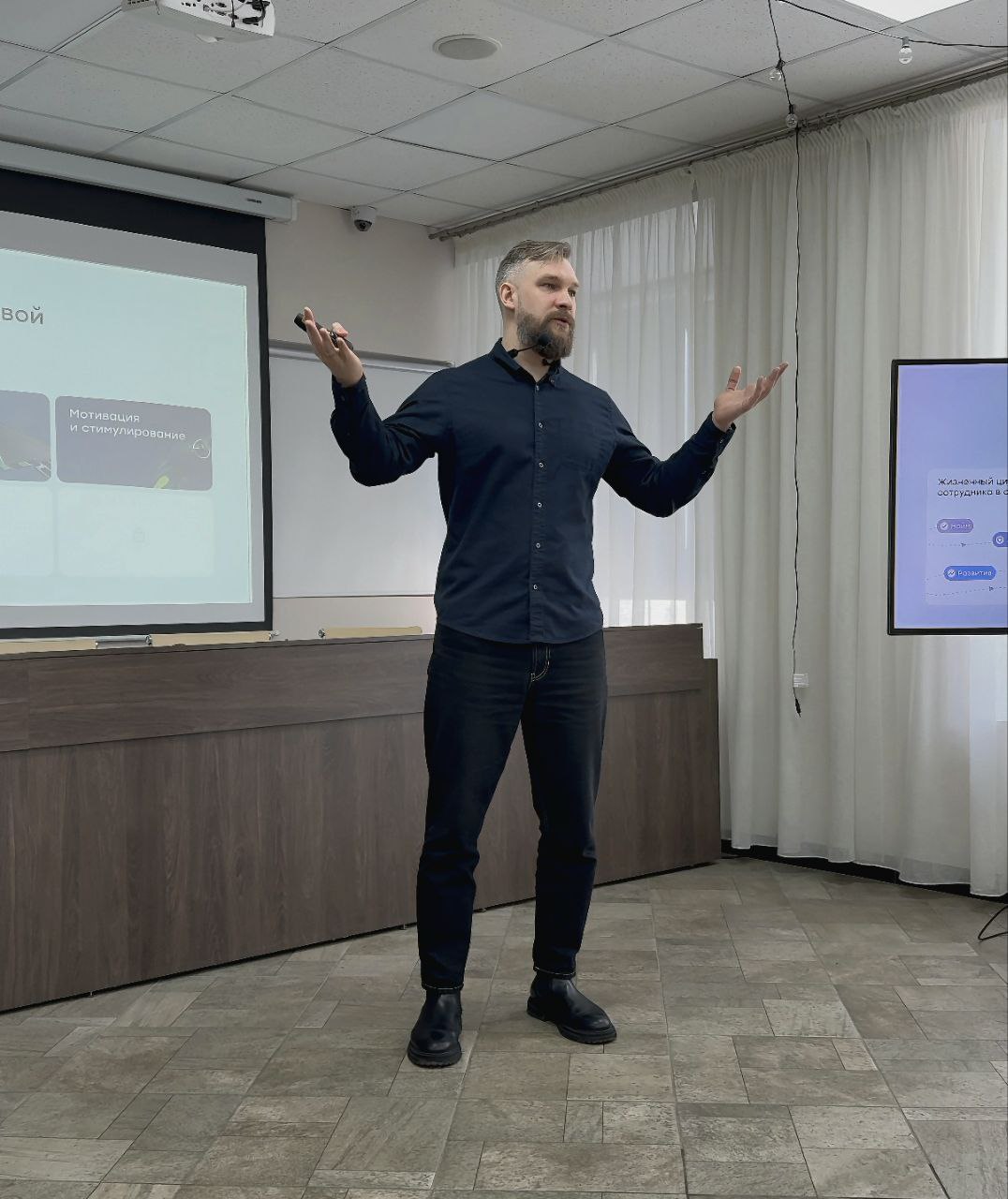 Задачи развития являются стратегическими и отражают качественные изменения. В отличие от задач роста и масштабирования. Что это значит для компании?
Во-первых, любые изменения дискомфортны | Сетка — социальная сеть от hh.ru