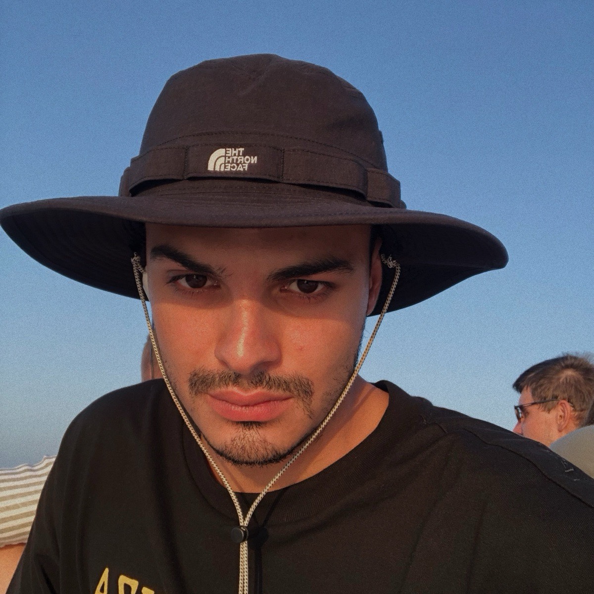 Eric Shoniya