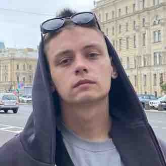 Максим Песков