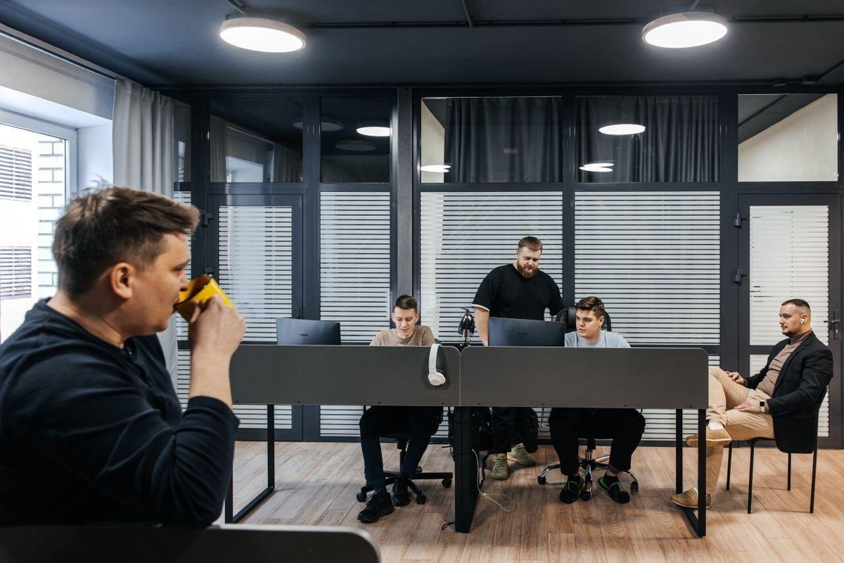 Менеджер проектов – как обучить, чтобы не убежали заказчики | Сетка — социальная сеть от hh.ru