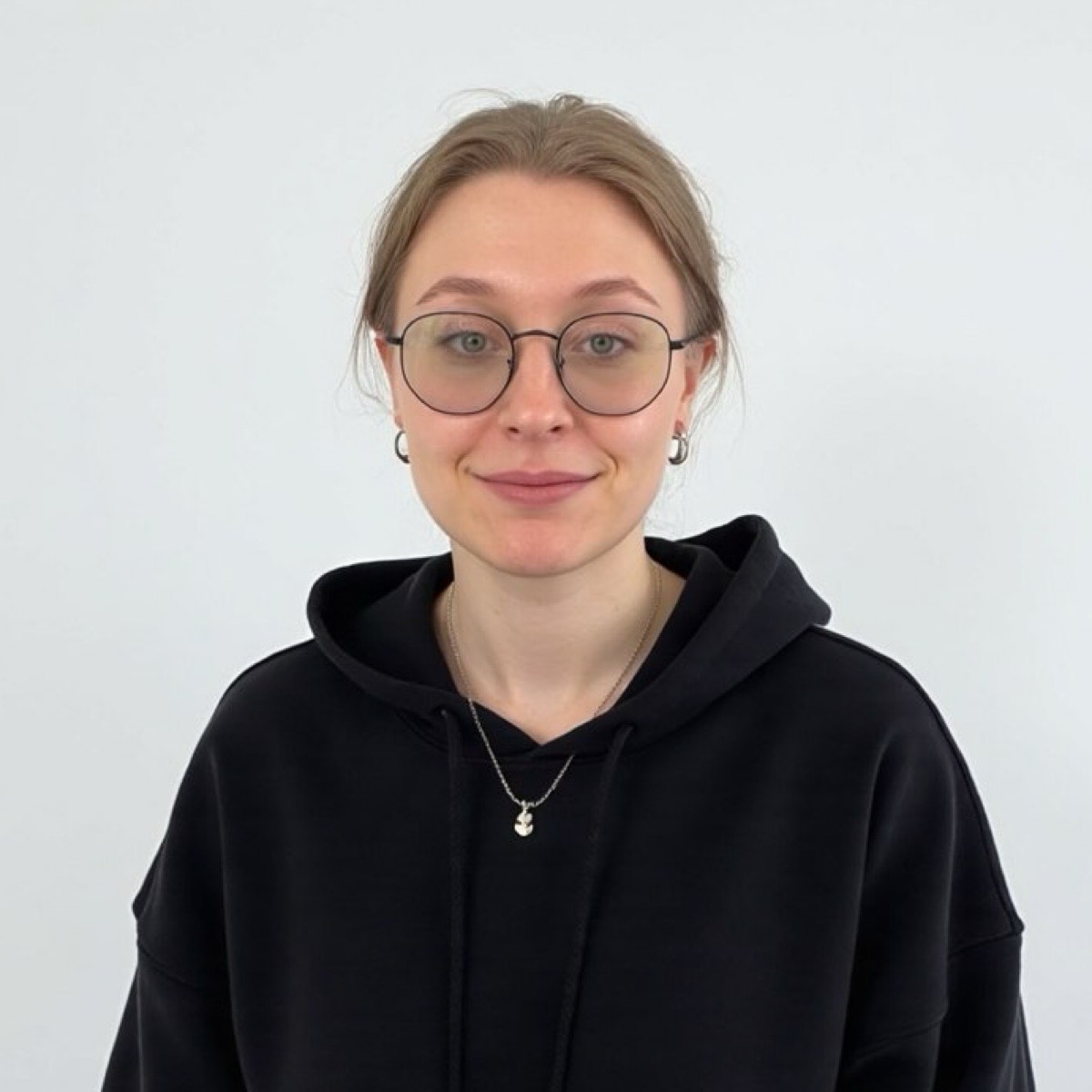 Лиза Селезнева | Сетка — социальная сеть от hh.ru