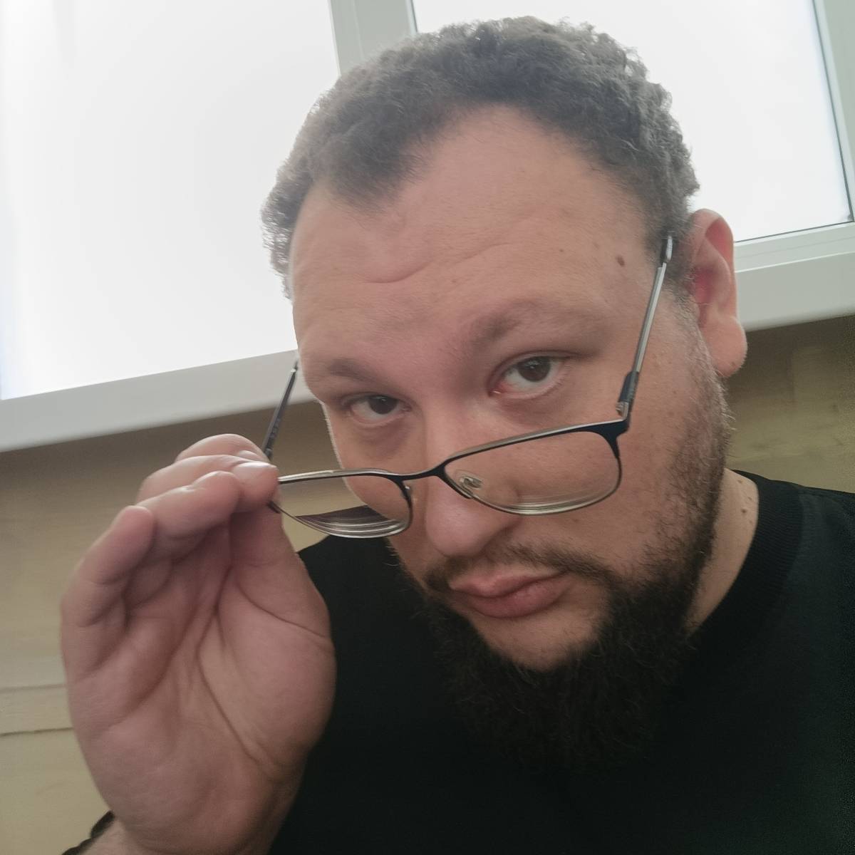 Роман Гладков