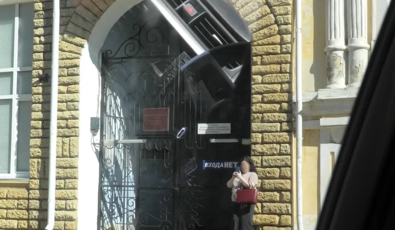 ⚡️Жительница Ставрополя планировала устроить теракт
39-летняя женщина приговорена к 19 годам колонии за подготовку террористического акта | Сетка — социальная сеть от hh.ru