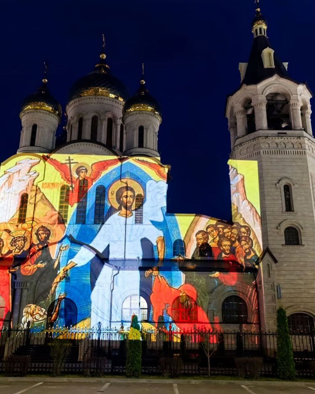 Собор Святого равноапостольного князя Владимира в Ставрополе готовится к светлому празднику Пасхи Христовой. | Сетка — социальная сеть от hh.ru