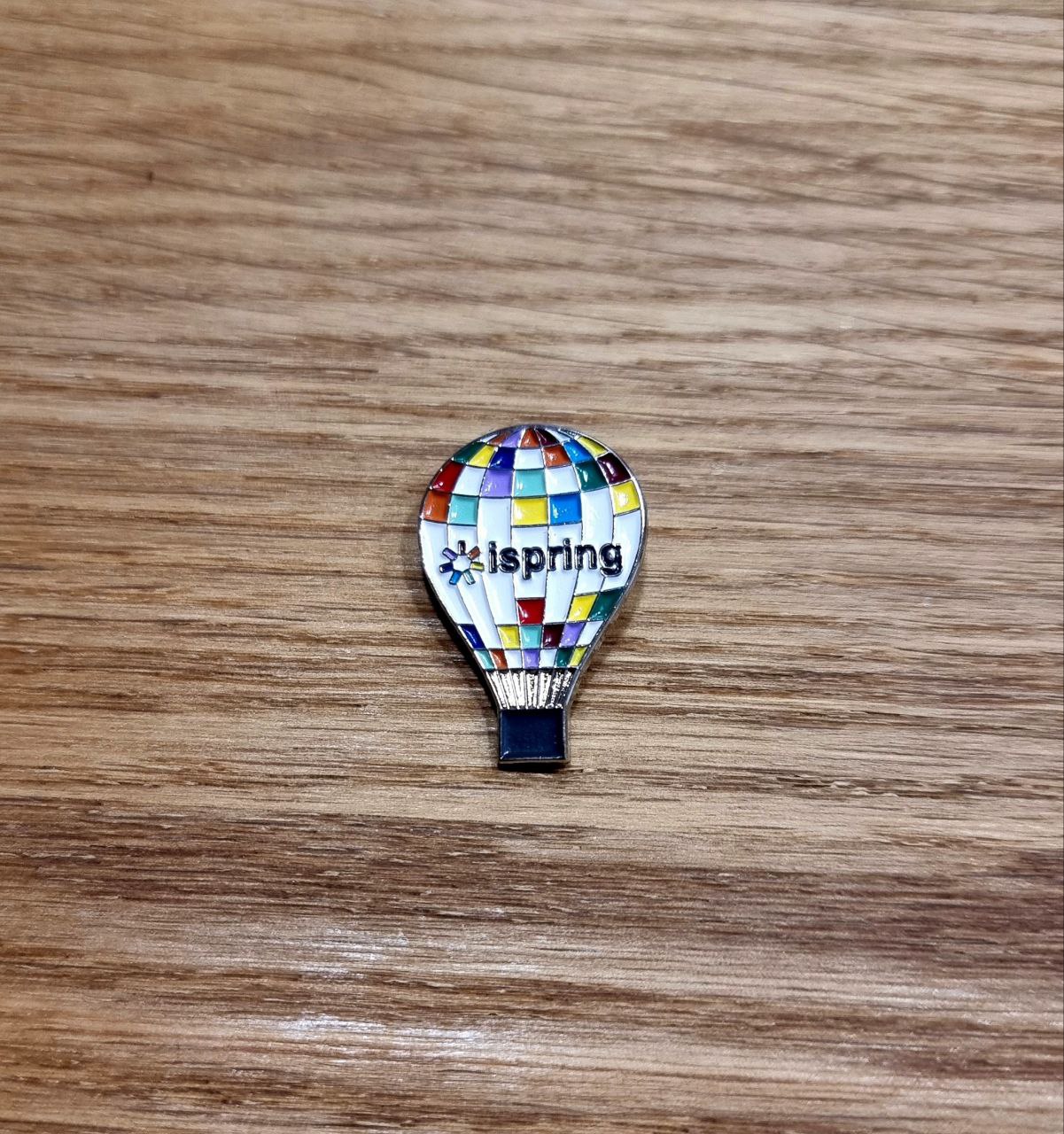 Вчера встречался с Юрием Усковым, основателем iSpring.
Перед рабочим вопросом коротко поинтересовался положением дел в его борьбе со злопыхателями | Сетка — социальная сеть от hh.ru