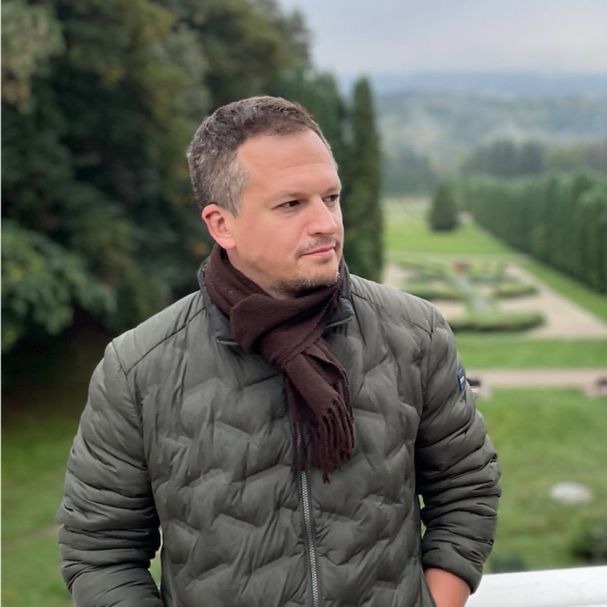 Роман Психоаналитик | Сетка — социальная сеть от hh.ru