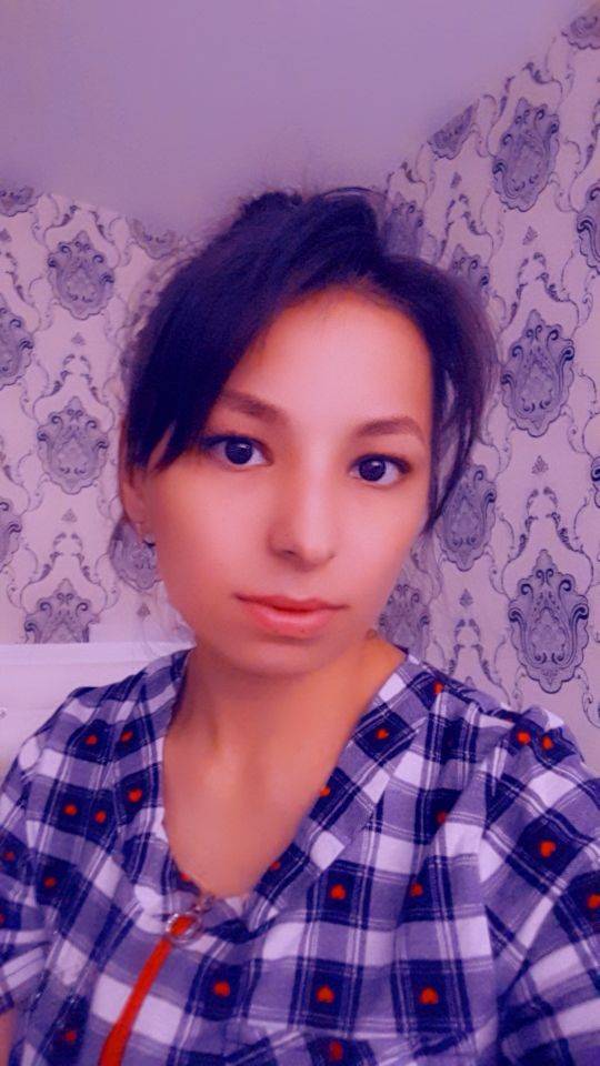 Азиза Охунова