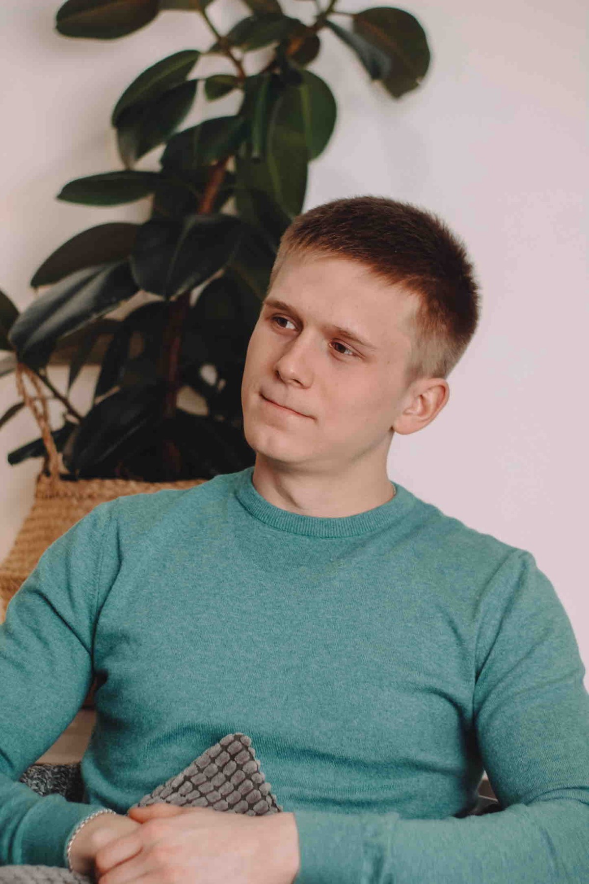 Роман Четин
