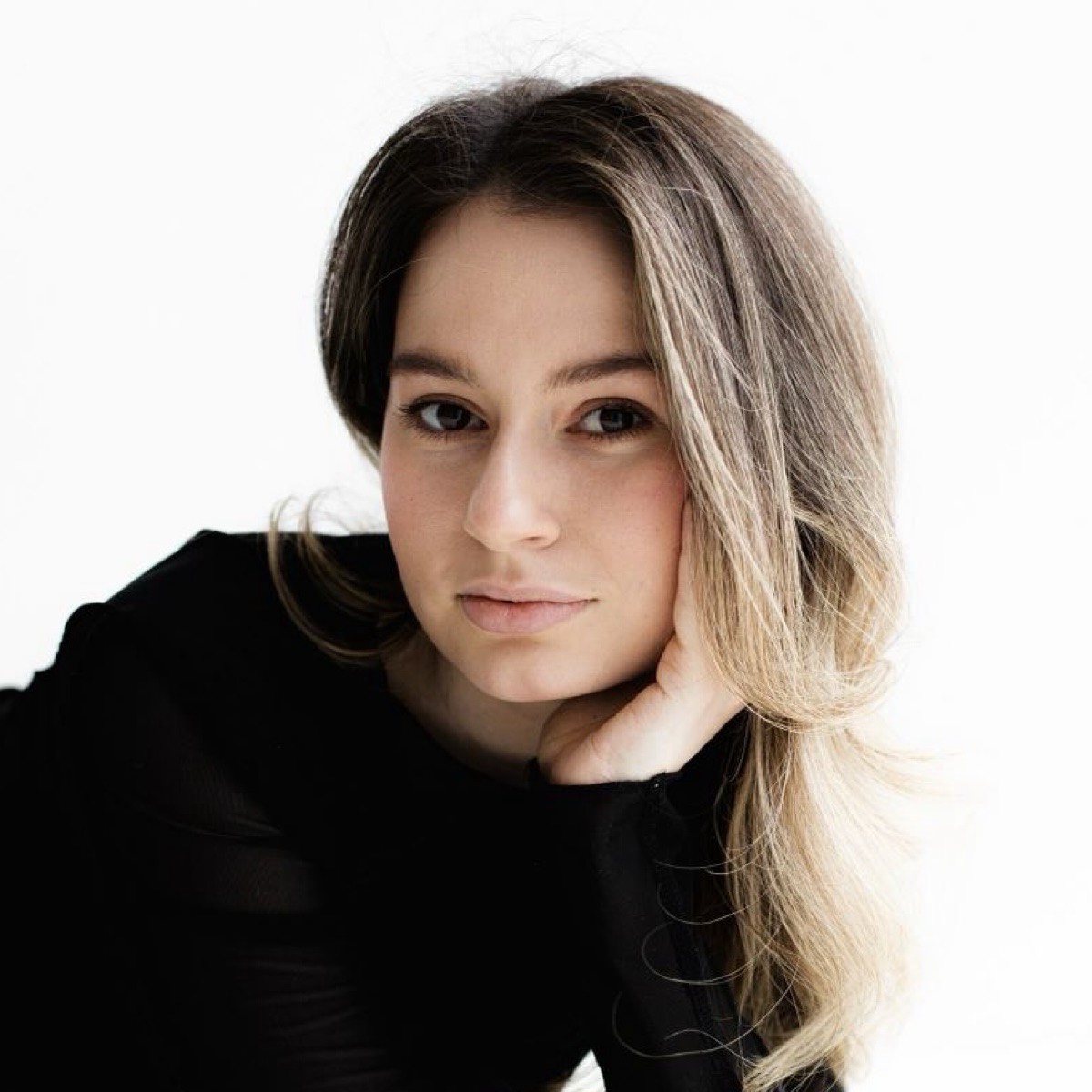 Аня Ионова | Сетка — социальная сеть от hh.ru