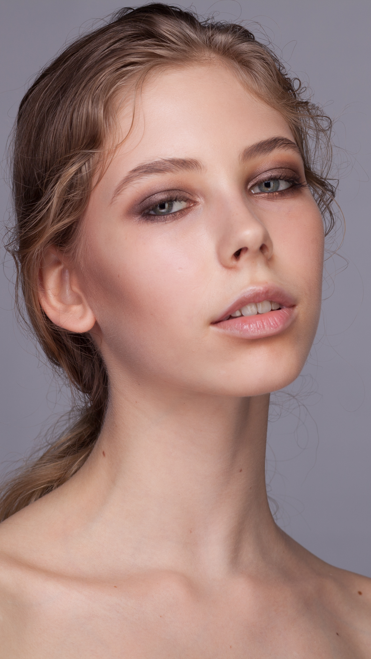 Retouch | Сетка — социальная сеть от hh.ru
