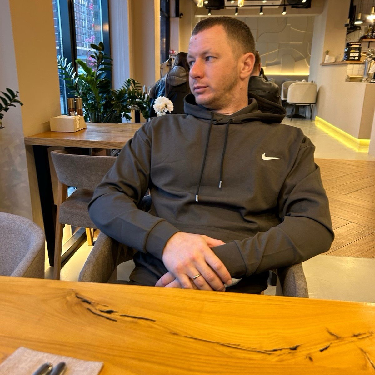 Роман Непиющий