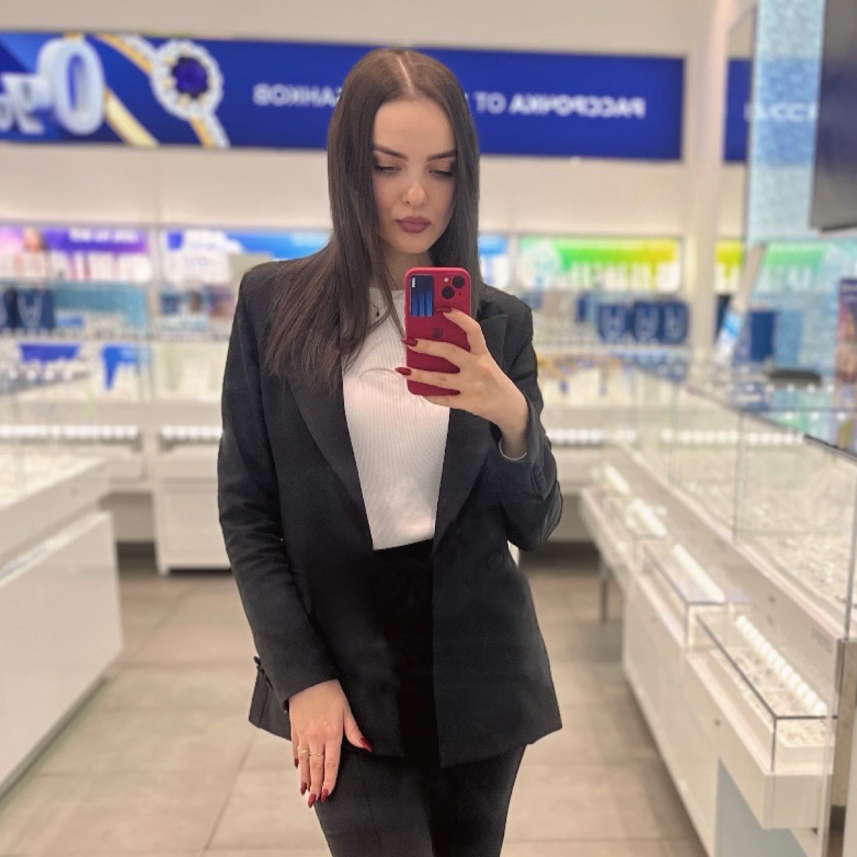Ангелина Калмыкова