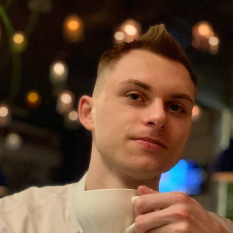 Дмитрий Комиссаров