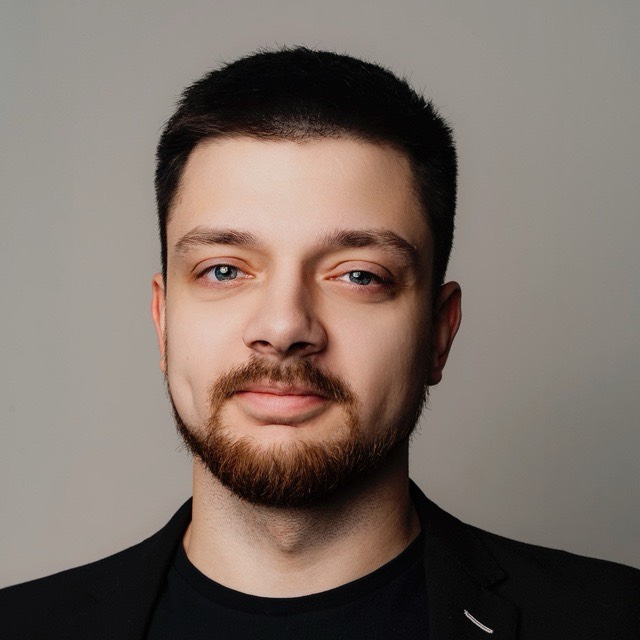 Максим Яковлев